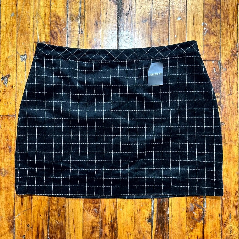 Forever 21‎ Pencil Skirt Women's Size 3X Black White Windowpane Back Zipper